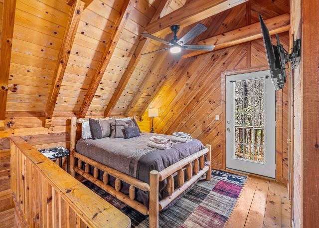 Firefly Hill | Photo 25