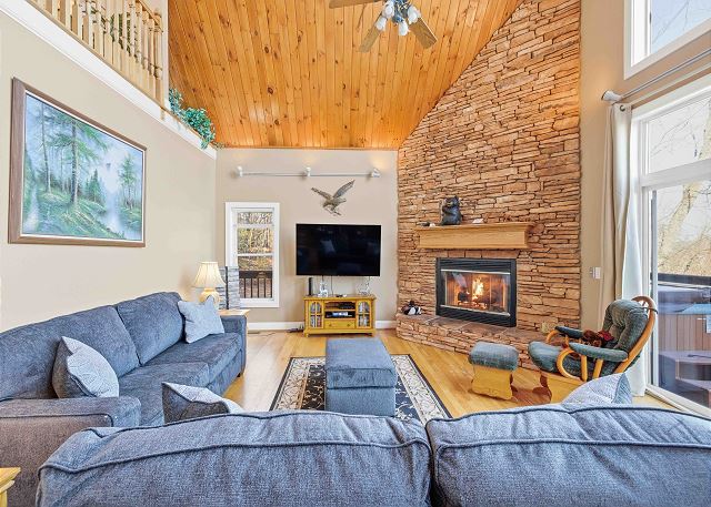 Luxury Mountain View Chalet 2