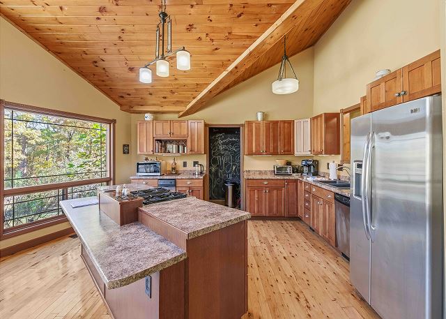 Chimney Mountain Chalet | Photo 9