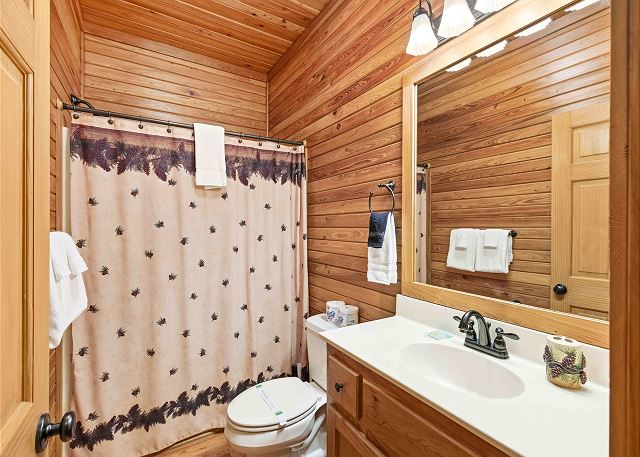 Main Floor Shared Bath with Shower/Tub Combination