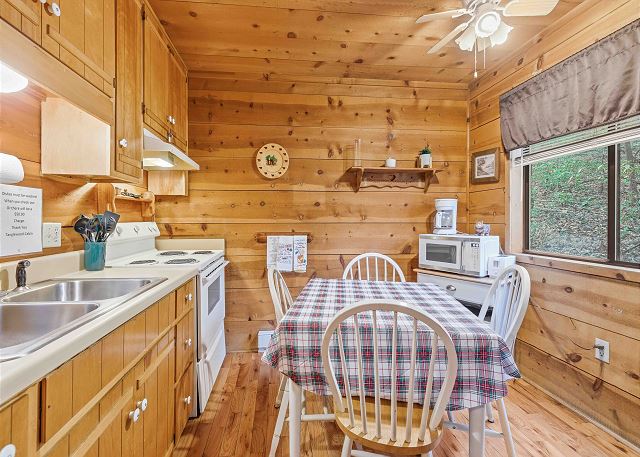Kitchen with Full Size Appliances