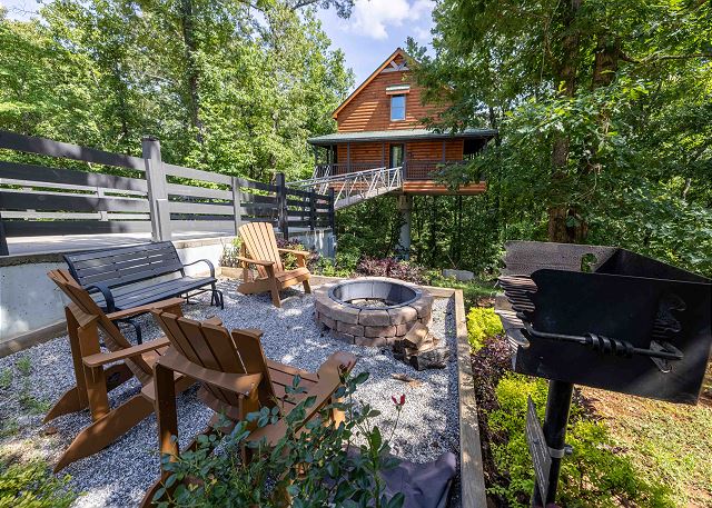 Charcoal Park Grill at the Outdoor Fire Pit