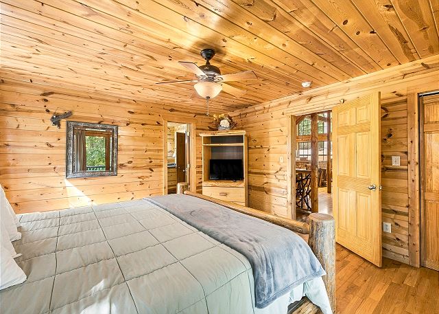 Cozy Creekside Cabin | Photo 13