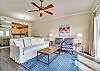 Summit 811 Living Room Summit 811 Living Room