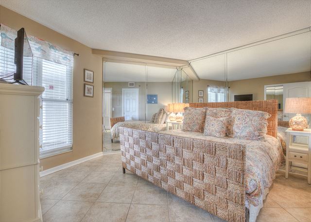 Beachside II 4271 Guest Bedroom Beachside II 4271 Guest Bedroom