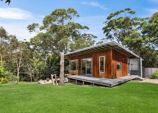 Flounder - Only a short walk to the Lake Tyers foreshore and 90 Mile beach