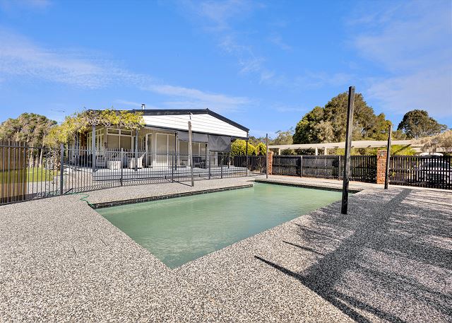 Chenu Lakeside Homestead: Your Perfect Holiday Retreat