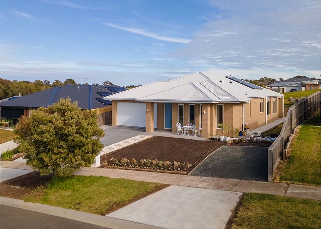 Coast and Canopy: 30 Tait Street, EP