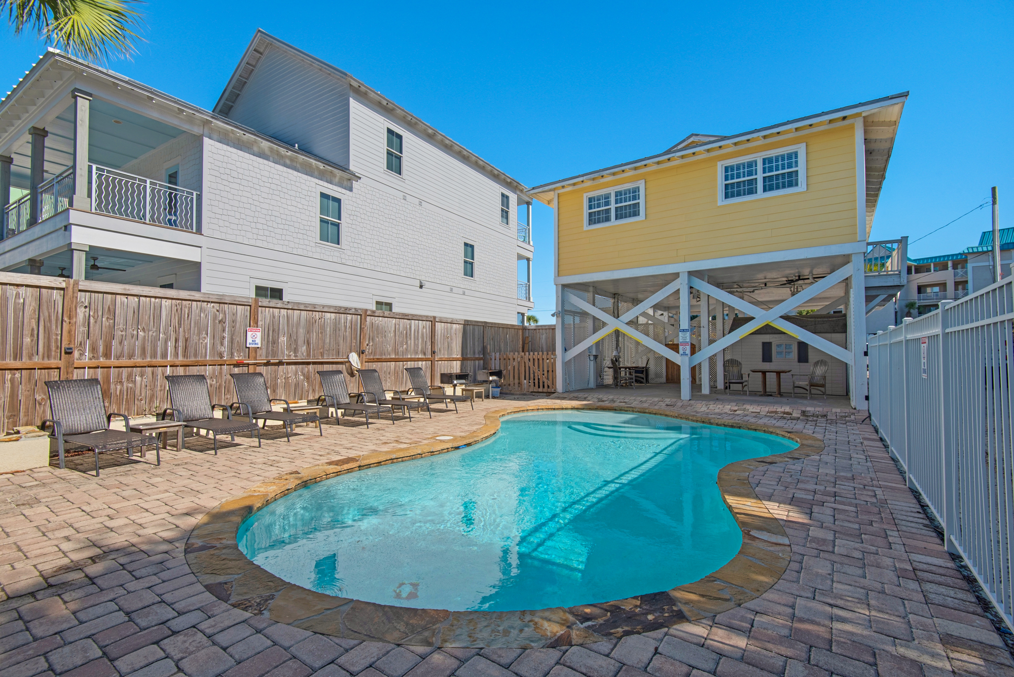 Emerald Sol | Photo 2