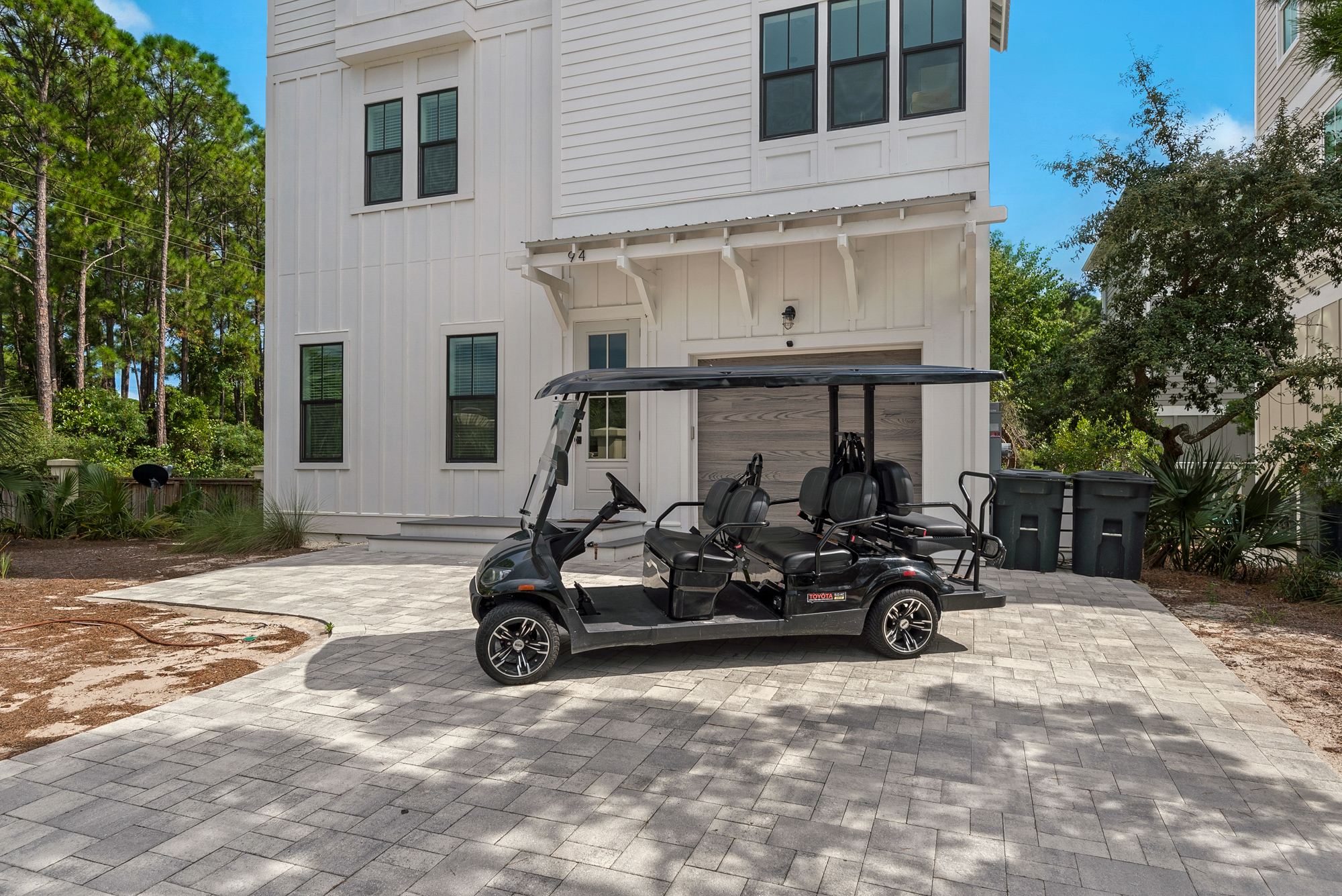 Lifestyles & Dreams 32