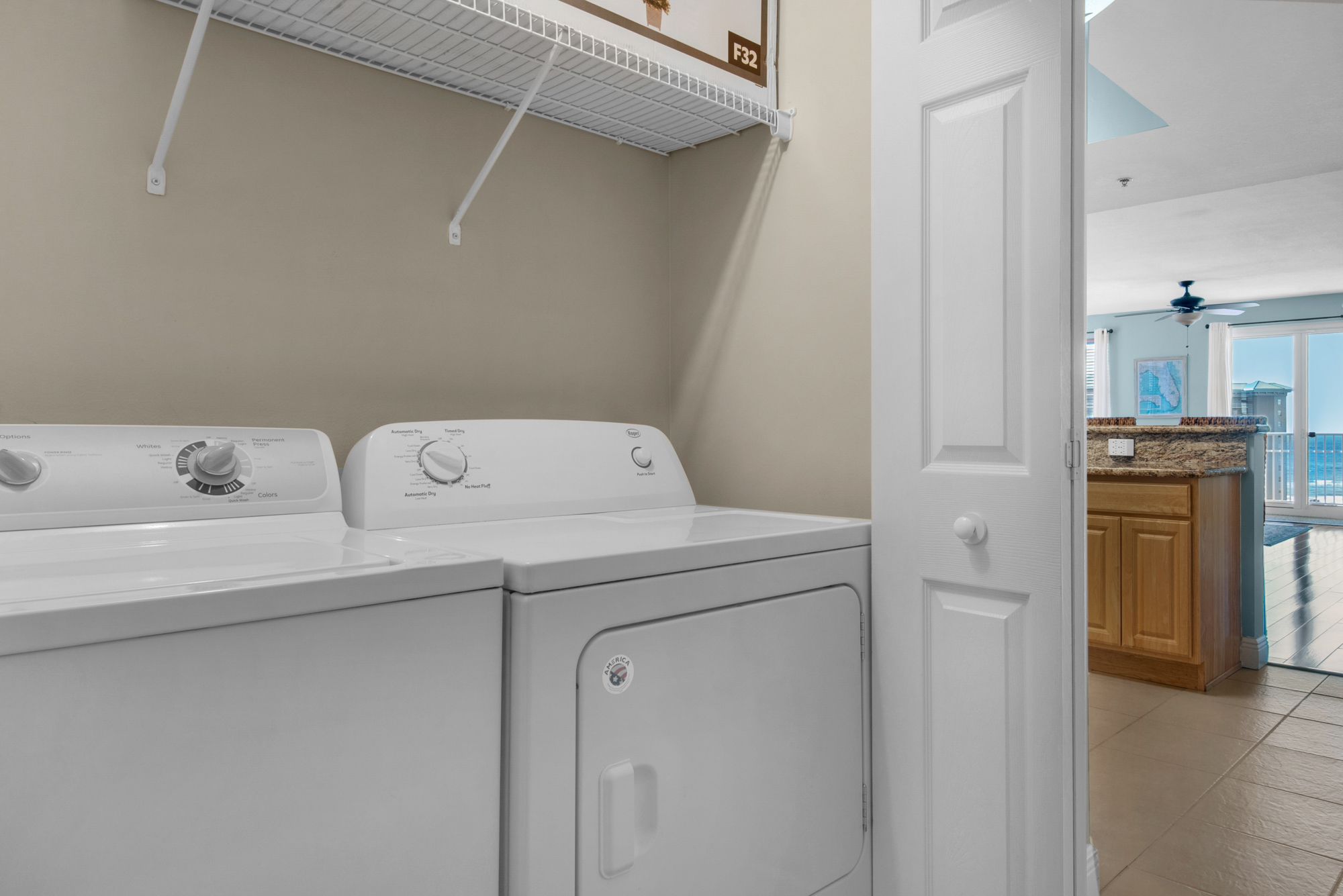 Ariel Dunes 2 1001 - Laundry 