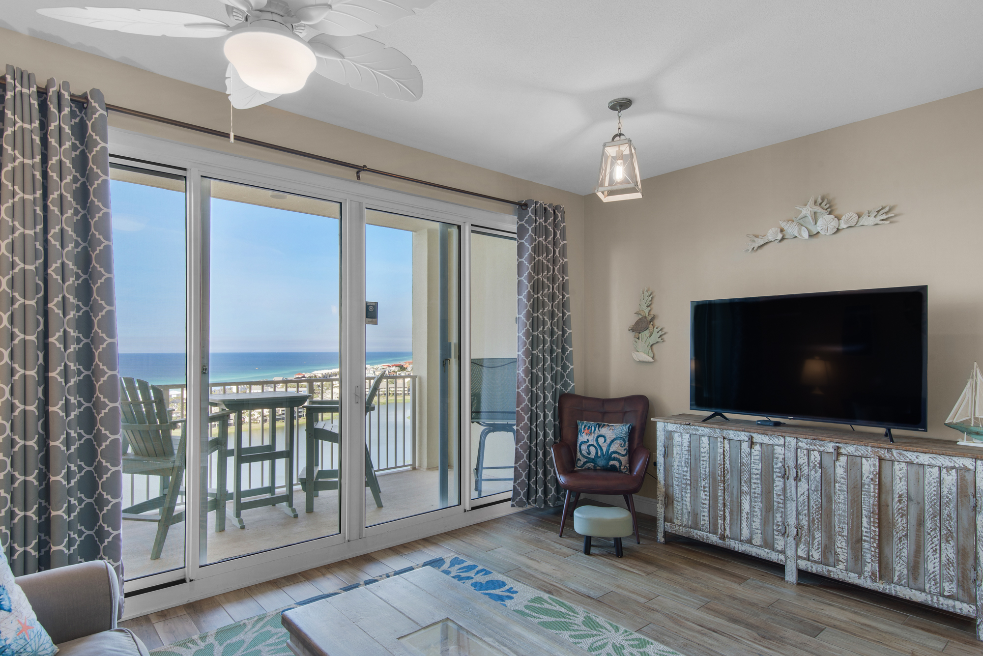 Ariel Dunes II 1705 - Living Room 