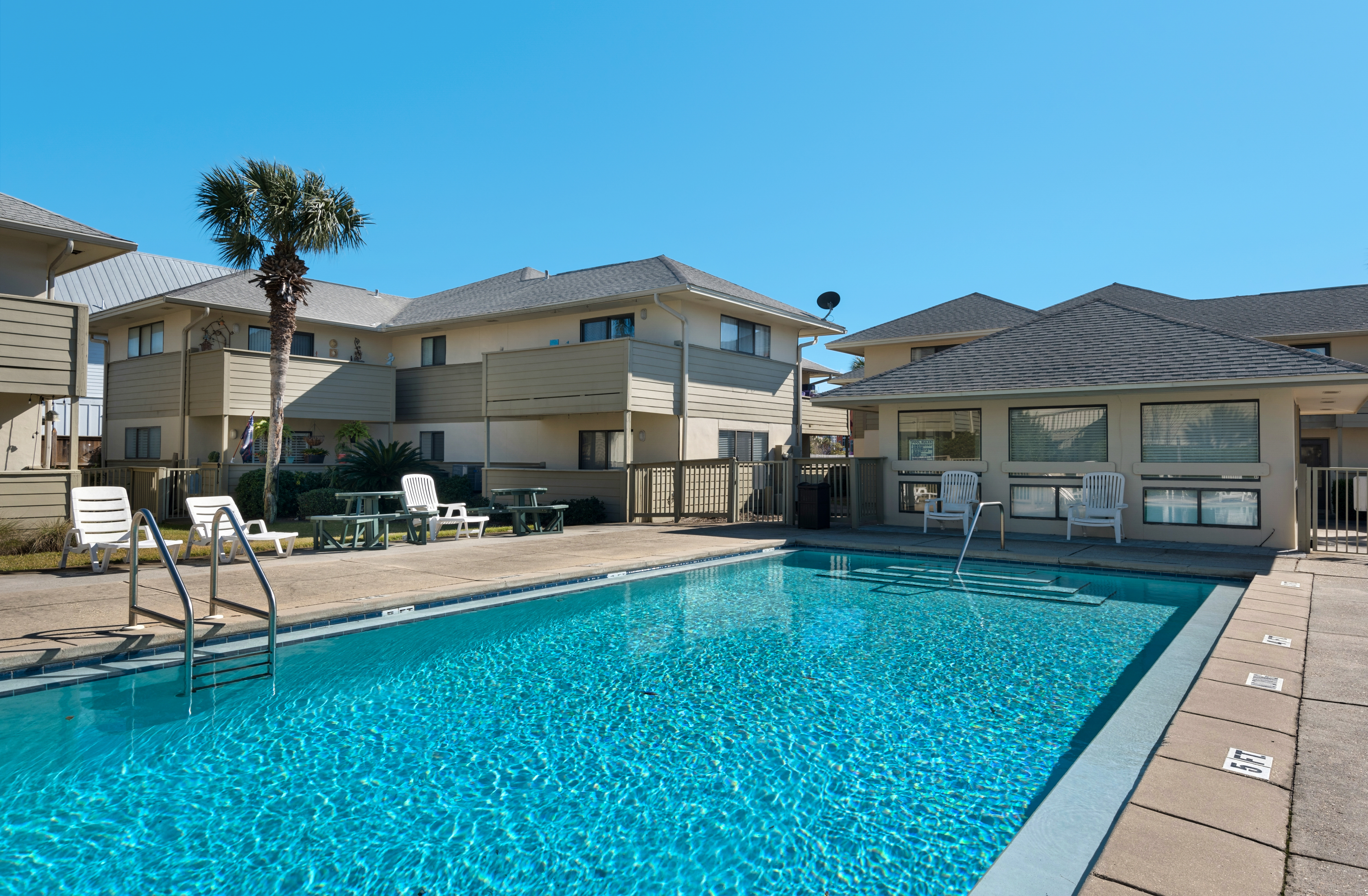 Cross Creek Club 23 15