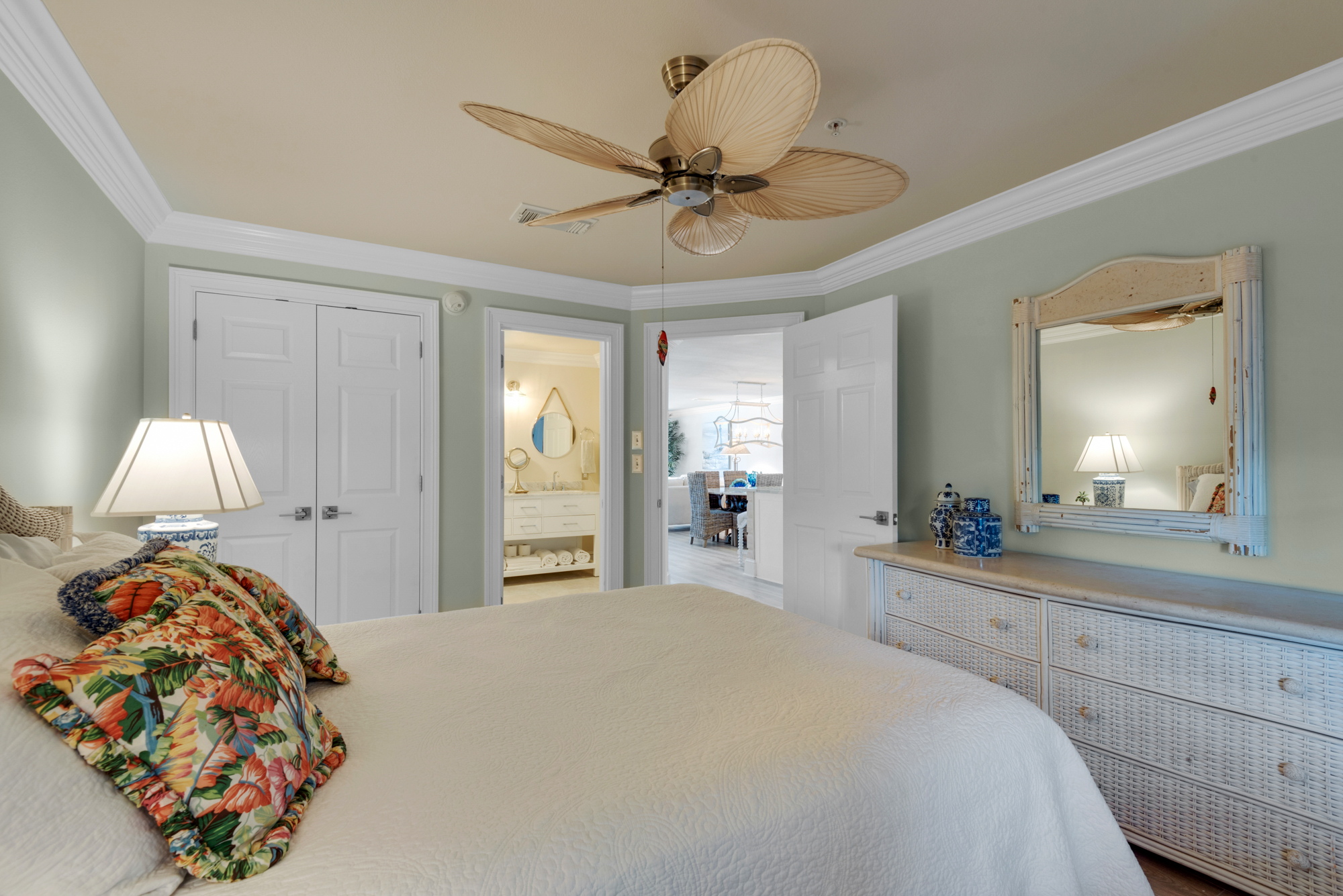 Crystal Dunes 306 28