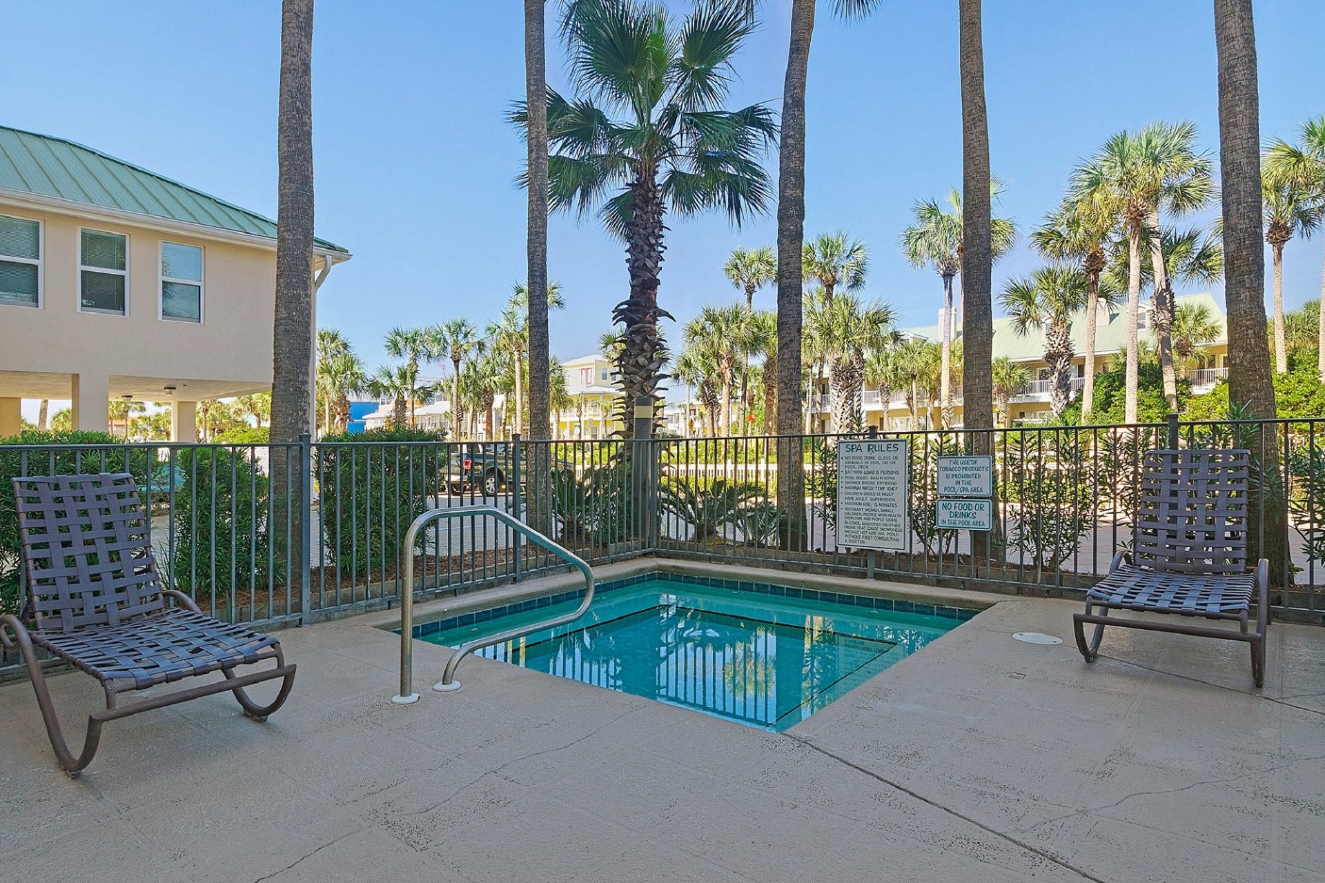 Crystal Dunes 306 33