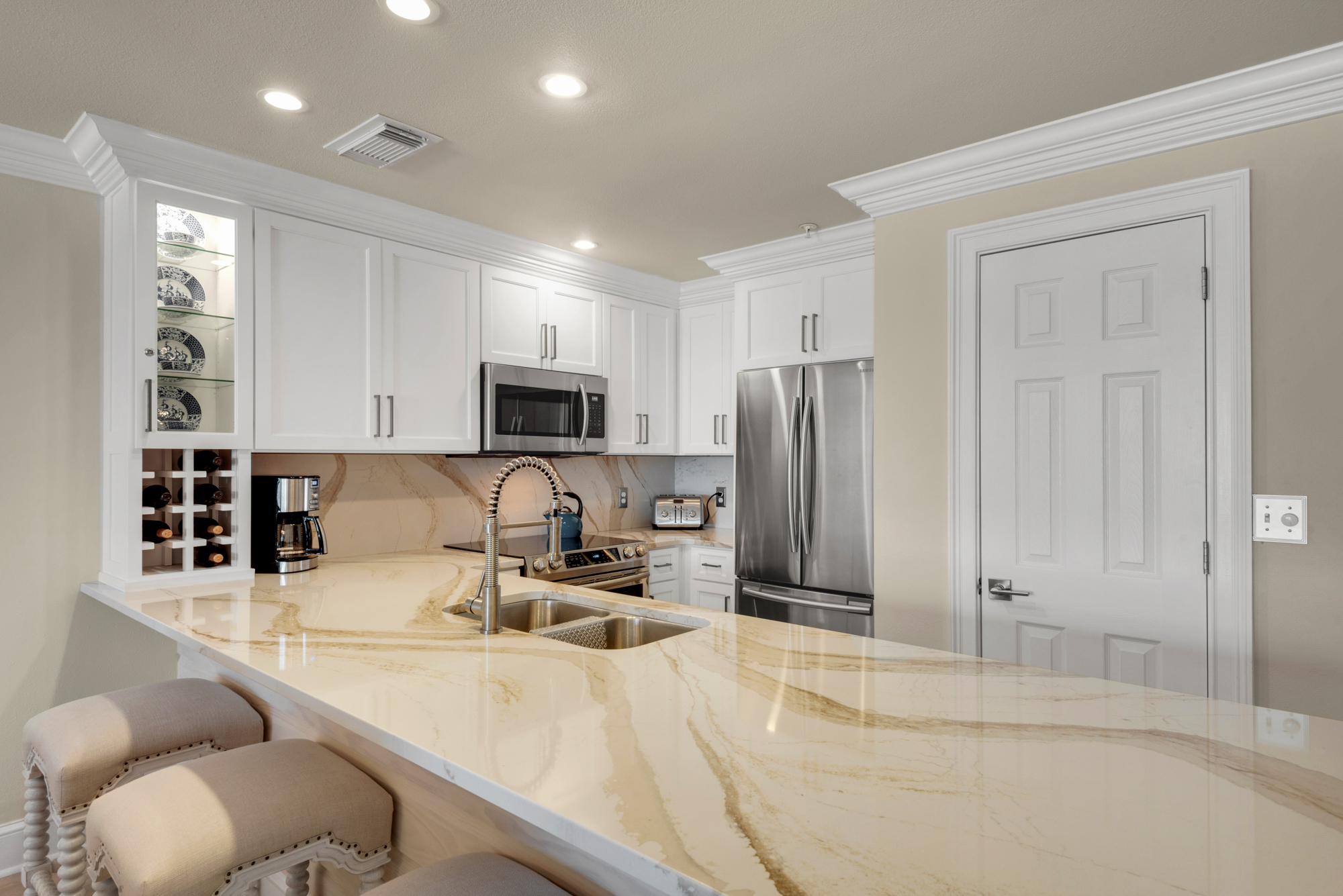 Crystal Dunes 306 16