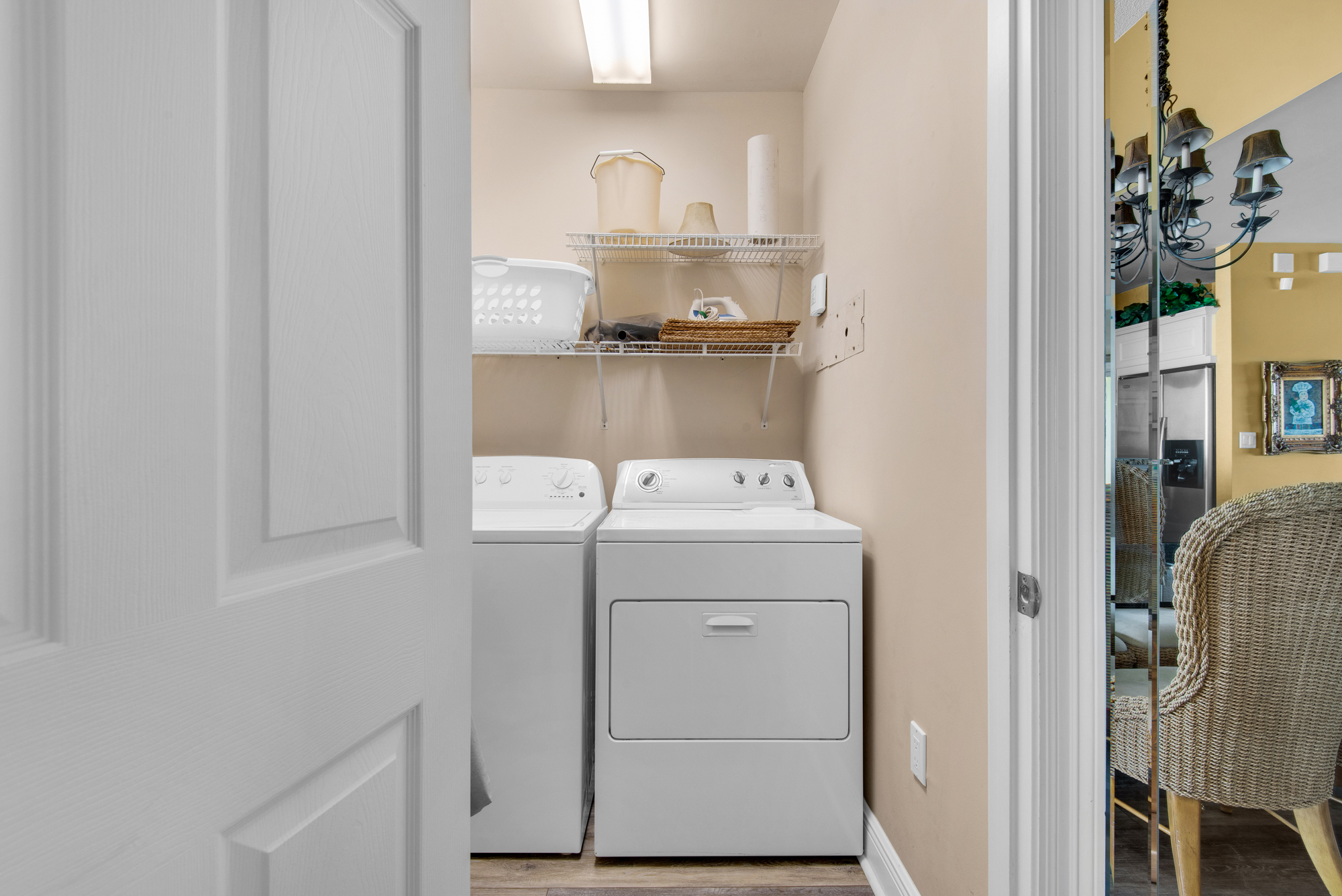 Empress 703 | Photo 28