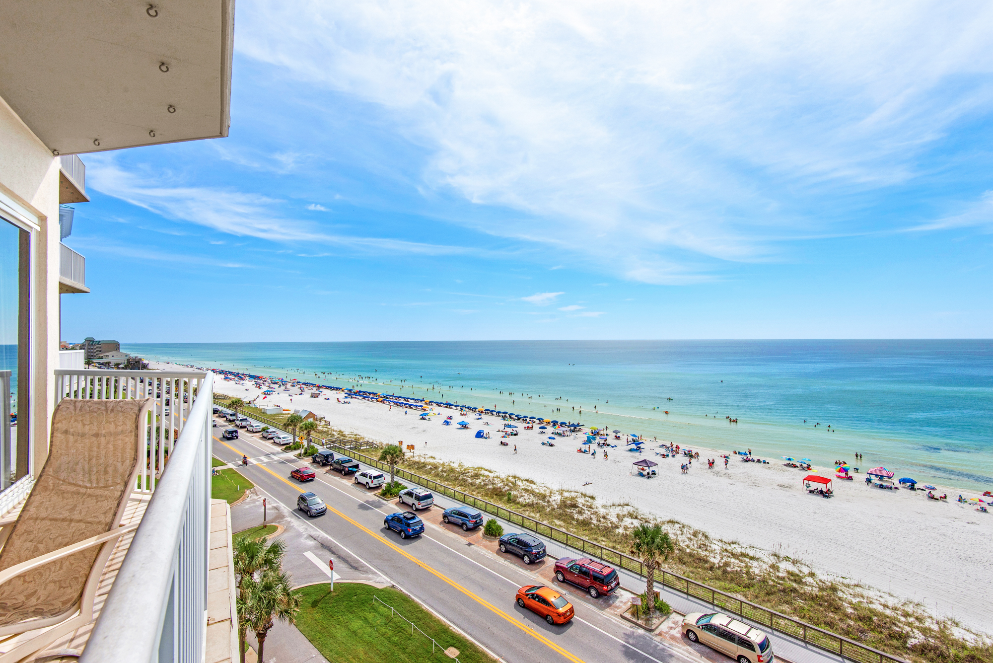 Empress 703 | Photo 5