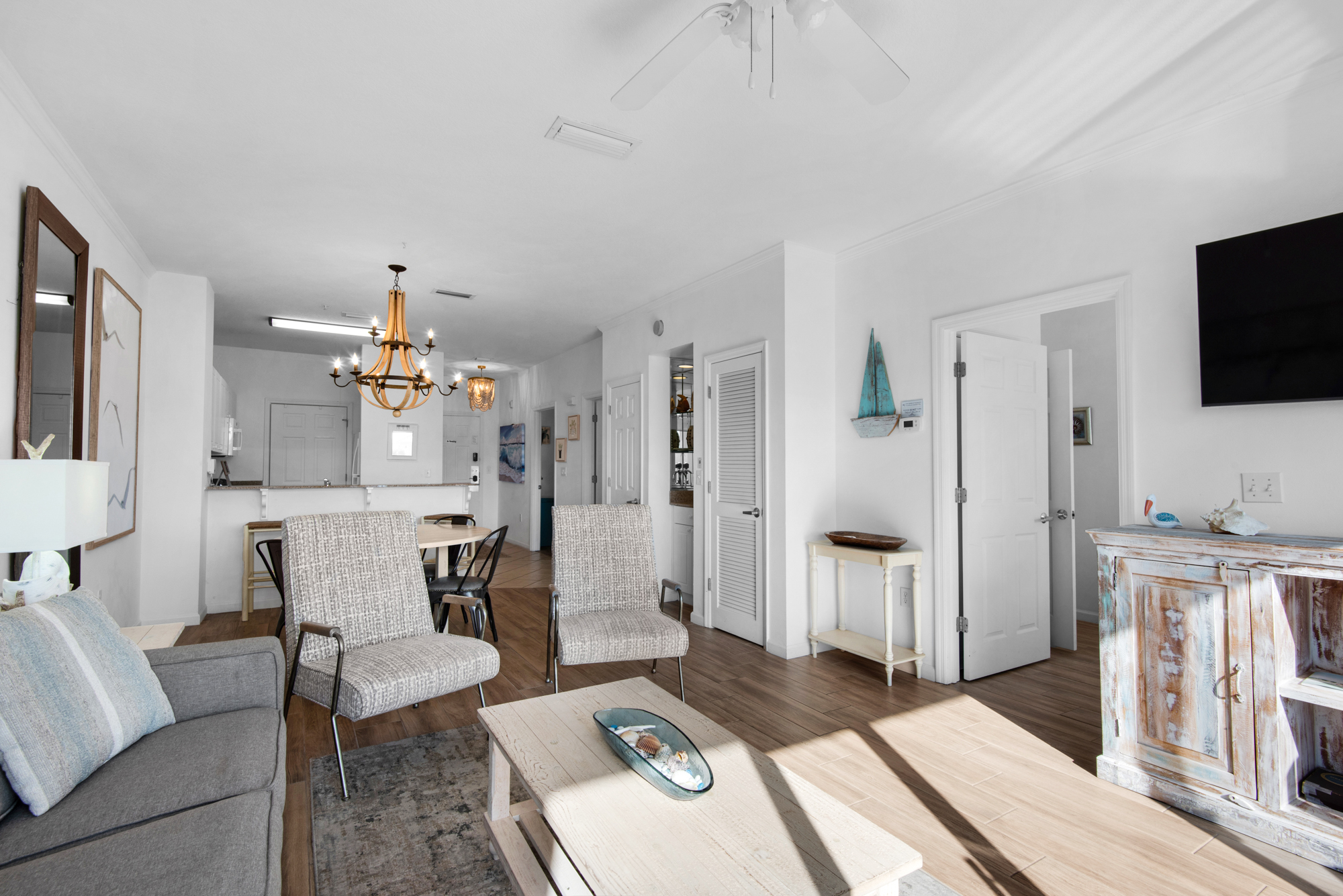 Emerald Waters 305 2