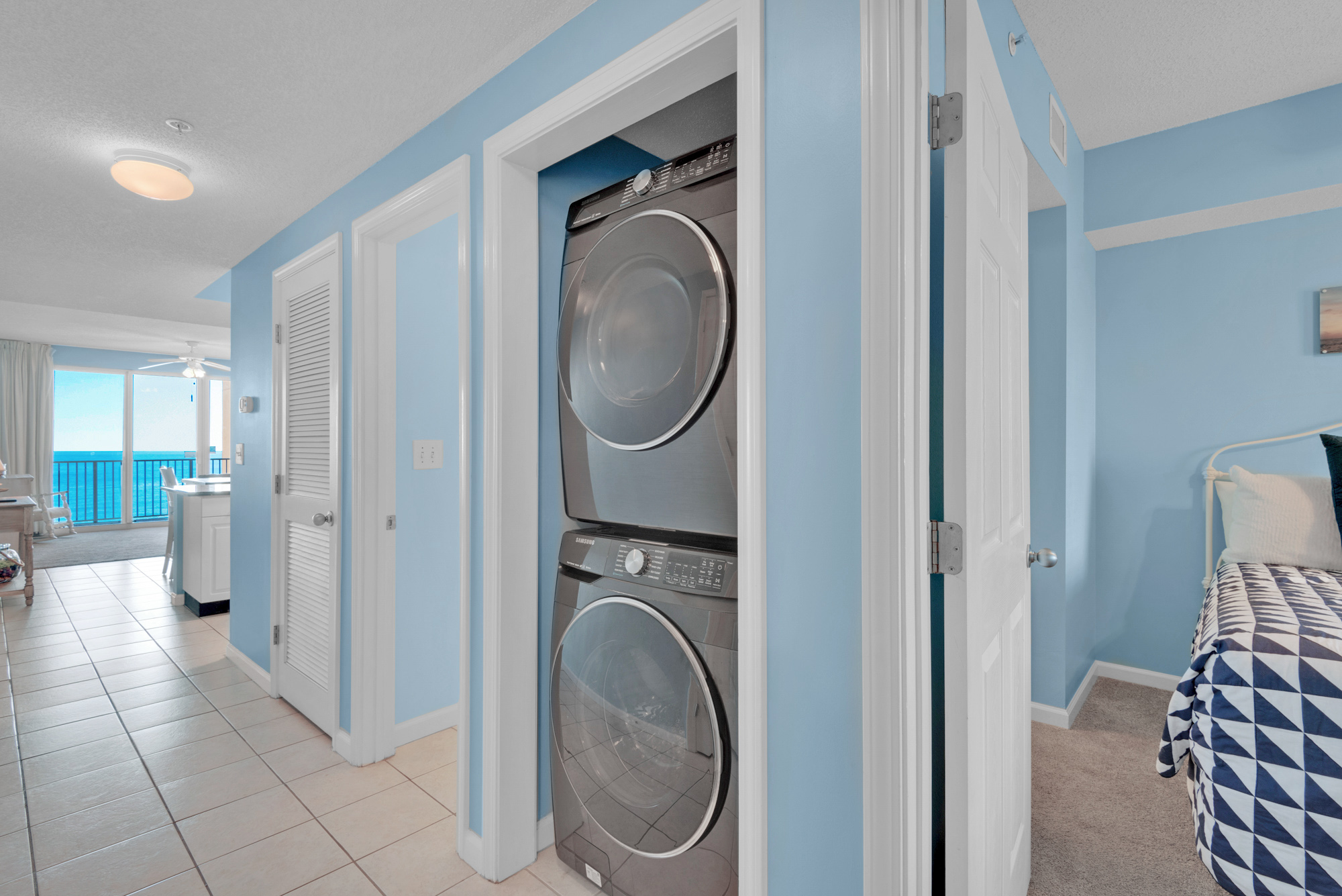 Majestic Sun 403B 25