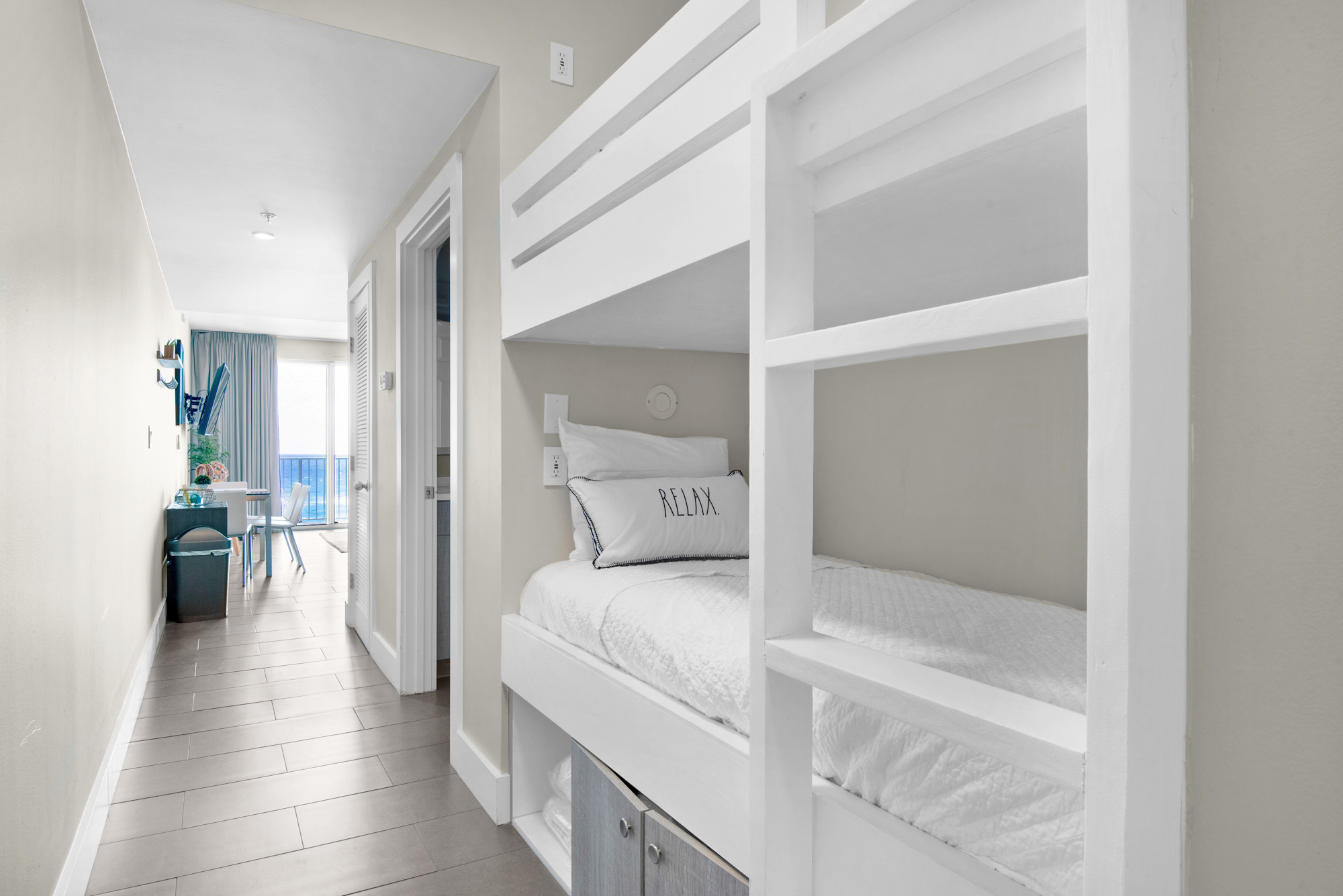 Majestic Sun 409B | Photo 17