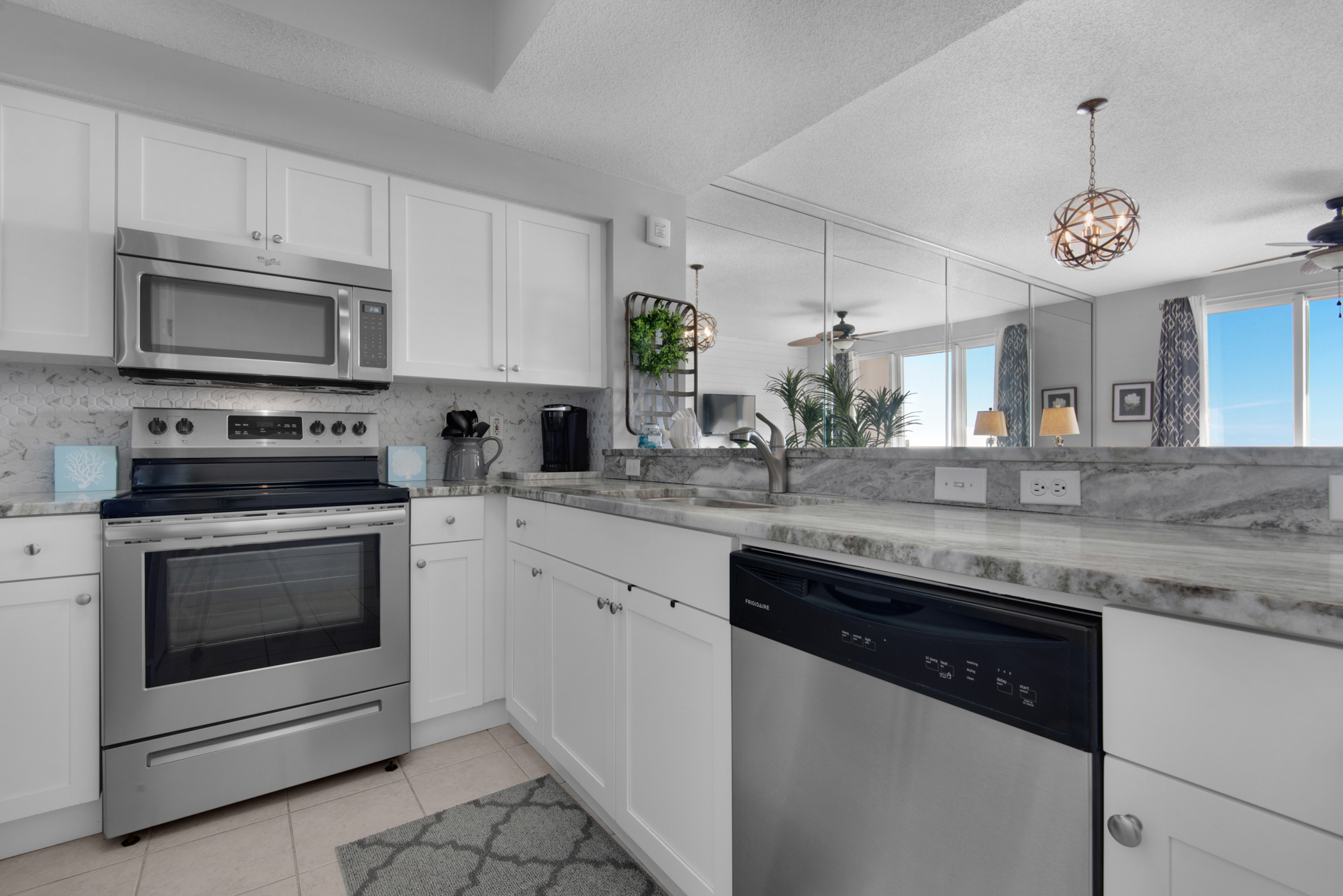 Majestic Sun 612B | Photo 13