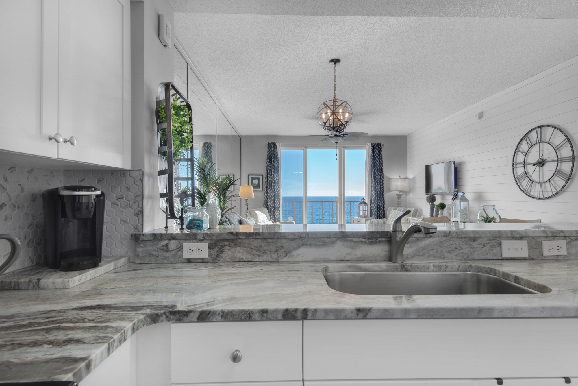 Majestic Sun 612B | Photo 14