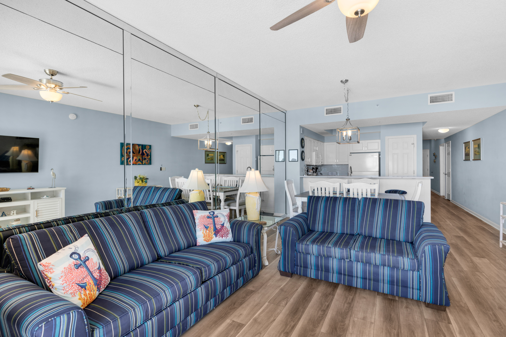 Majestic Sun 703B | Photo 3