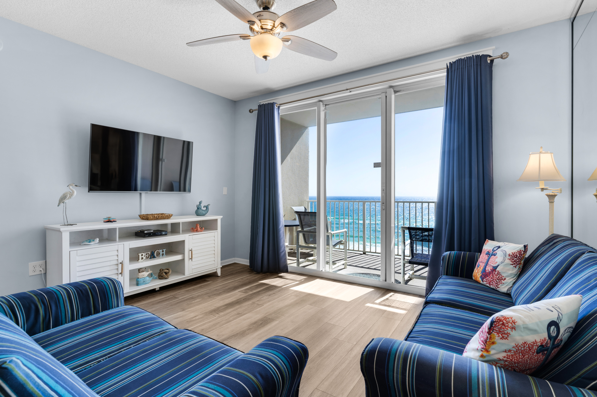 Majestic Sun 703B | Photo 2