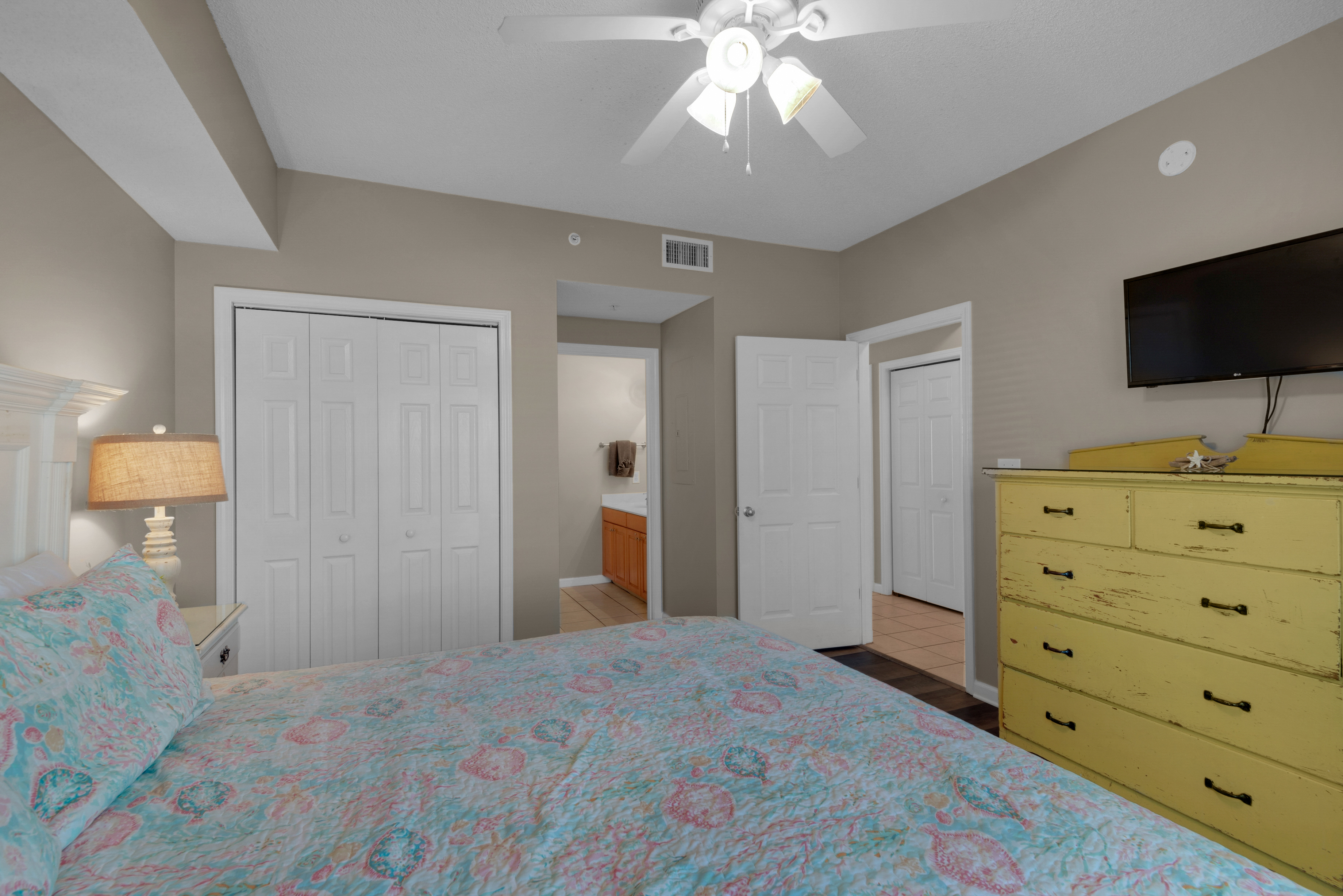 Majestic Sun 705B | Photo 27