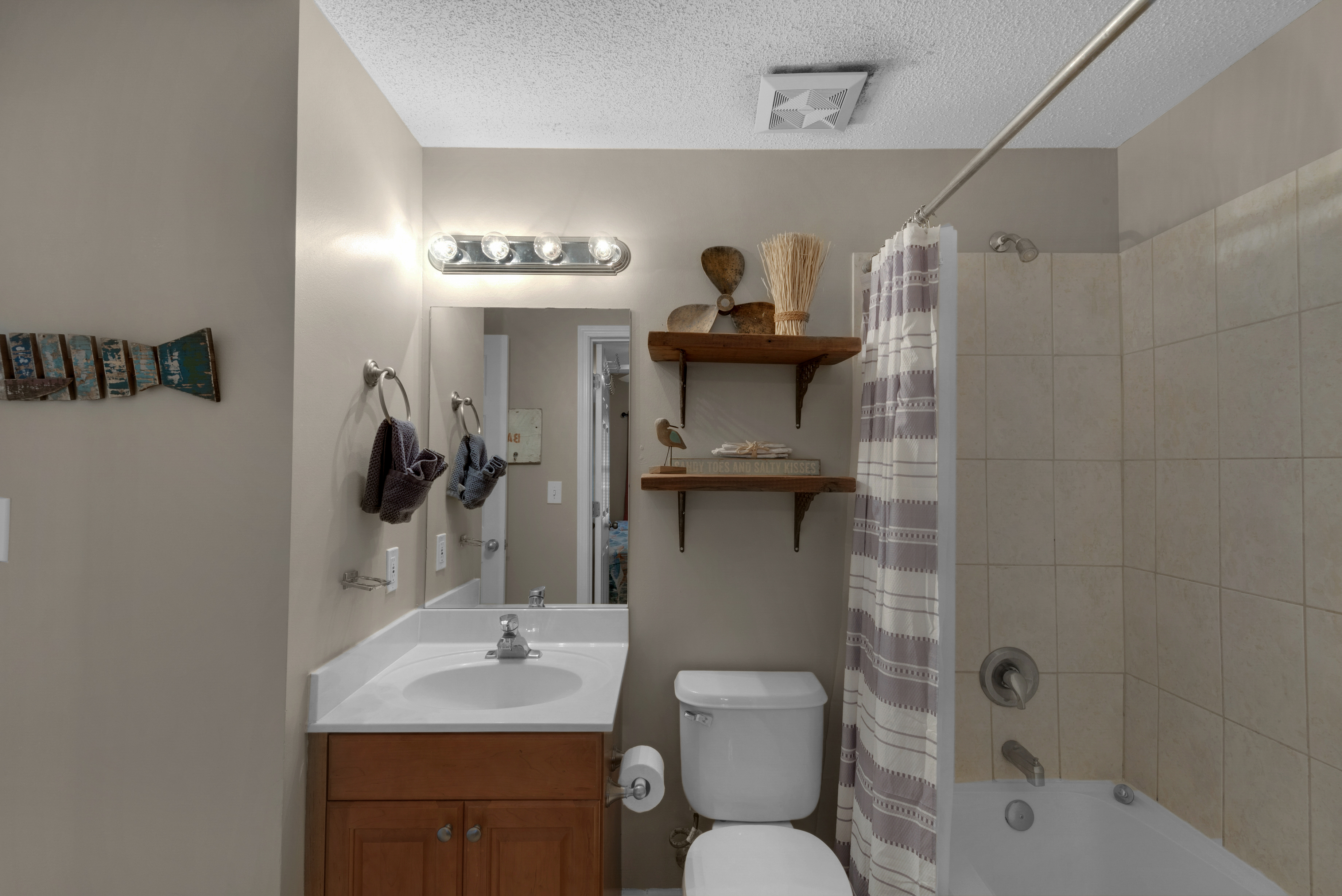 Majestic Sun 705B | Photo 28