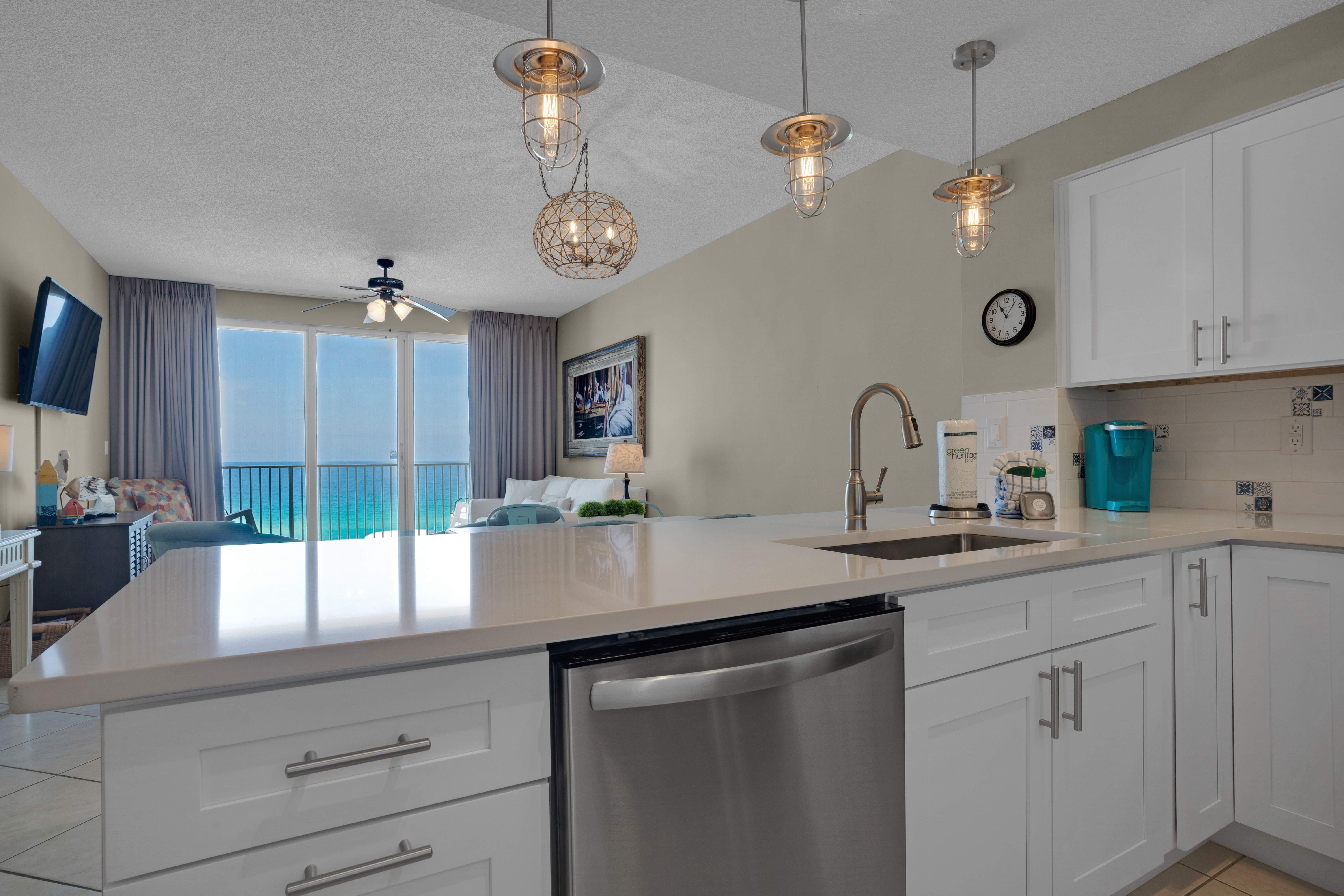 Majestic Sun 705B | Photo 15