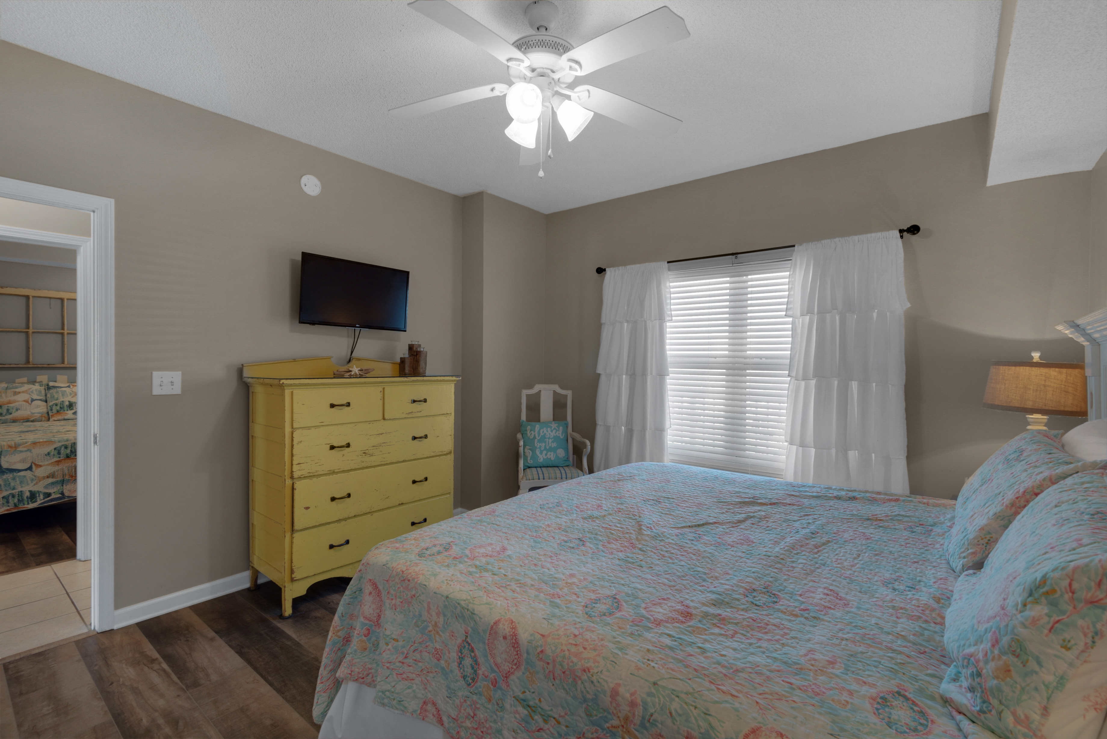 Majestic Sun 705B | Photo 21