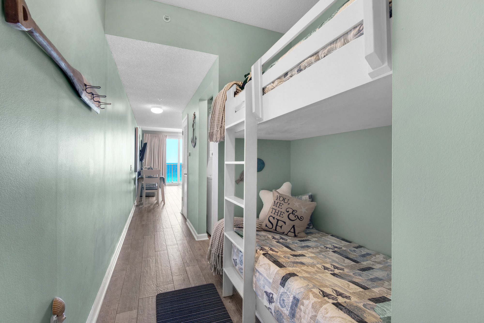 Majestic Sun 707B 24