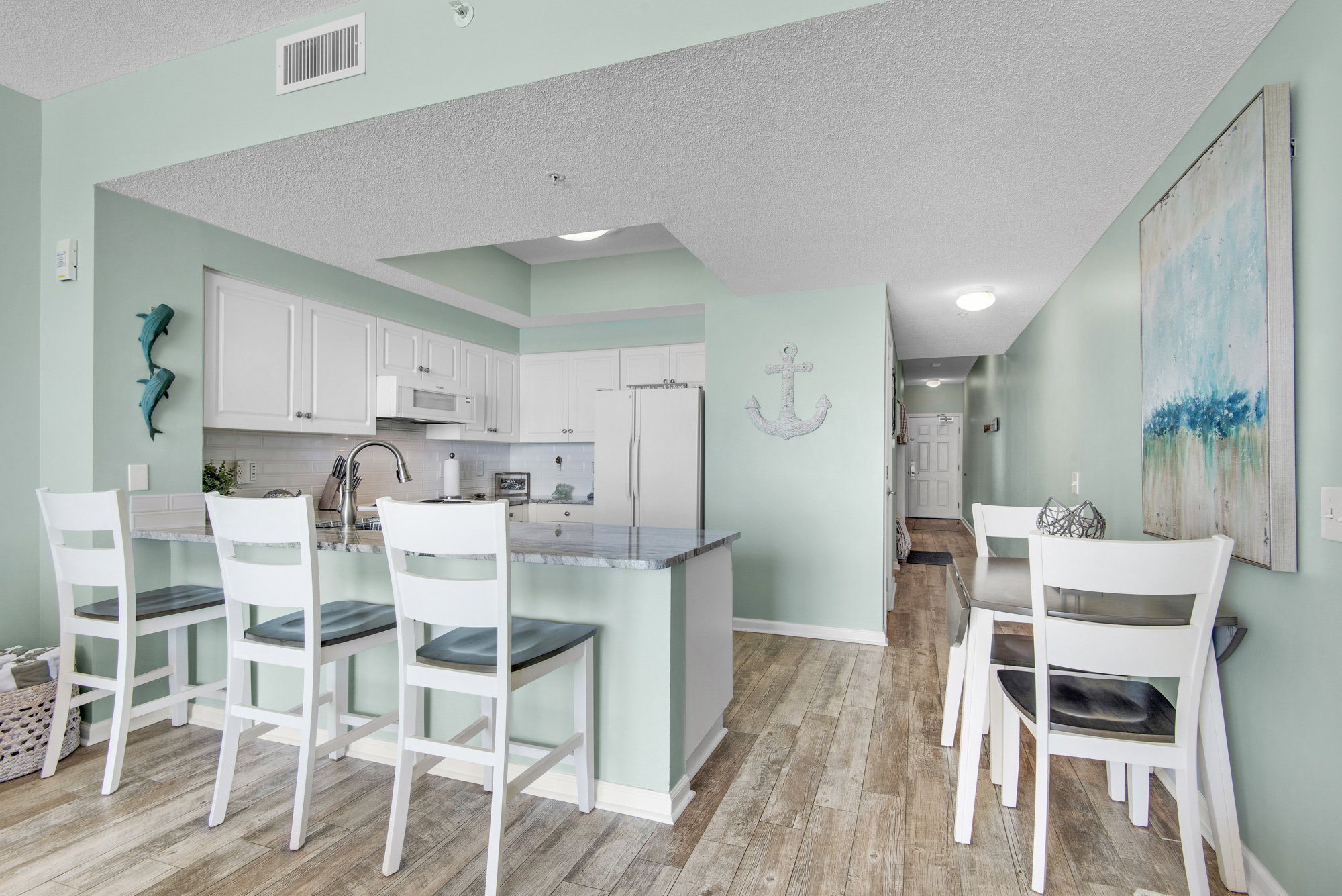 Majestic Sun 707B 13