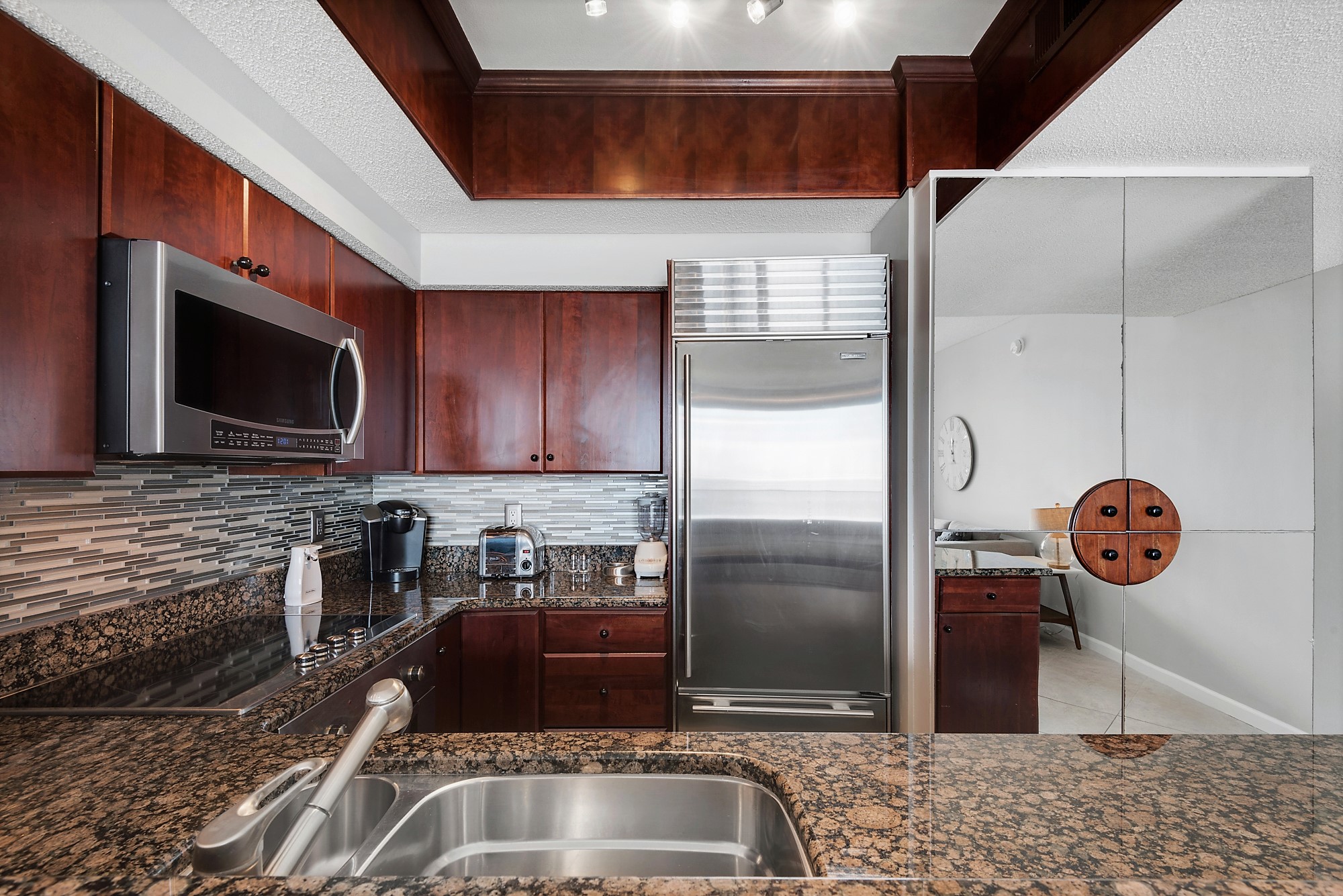 Majestic Sun 709B 14