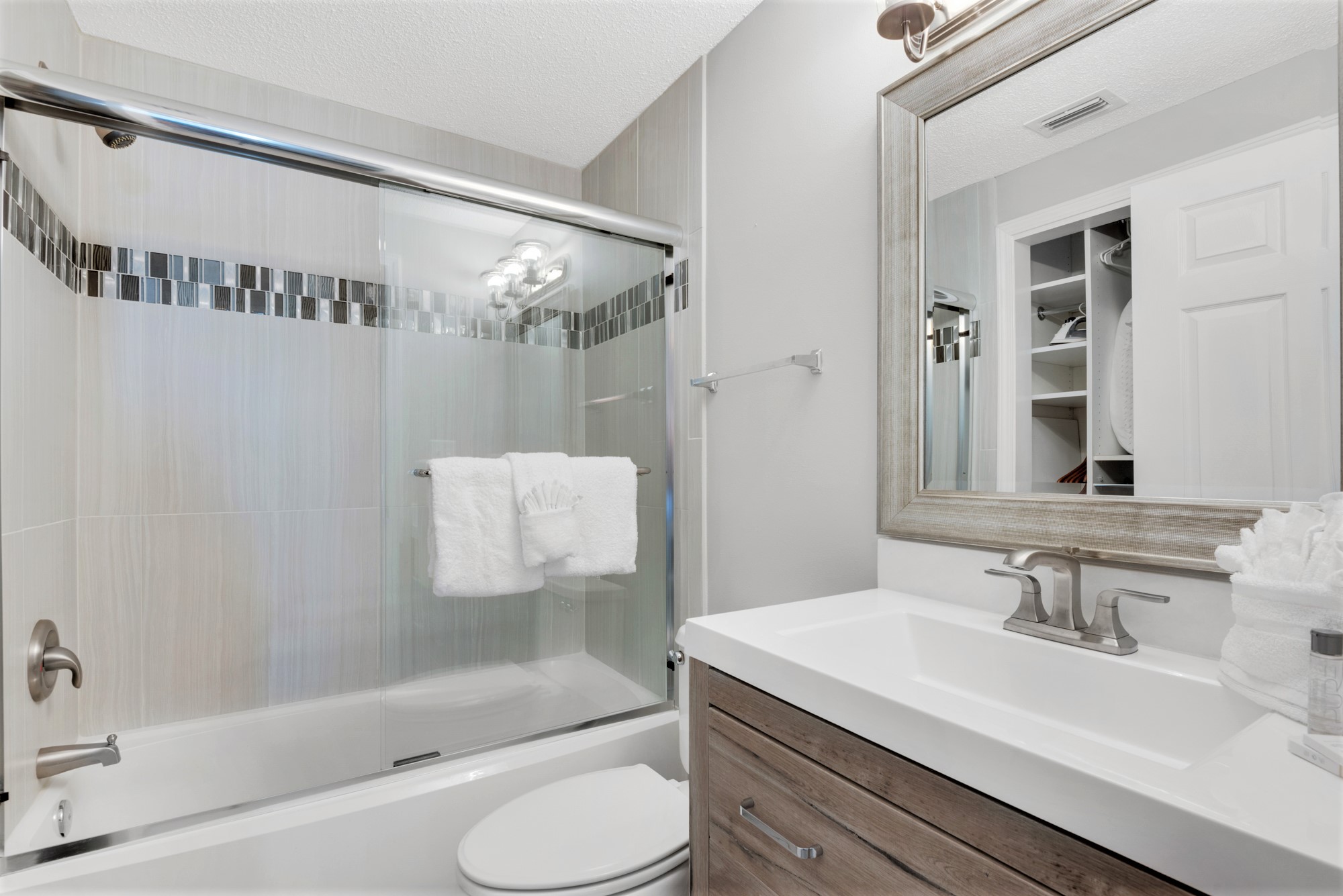 Majestic Sun 709B 27