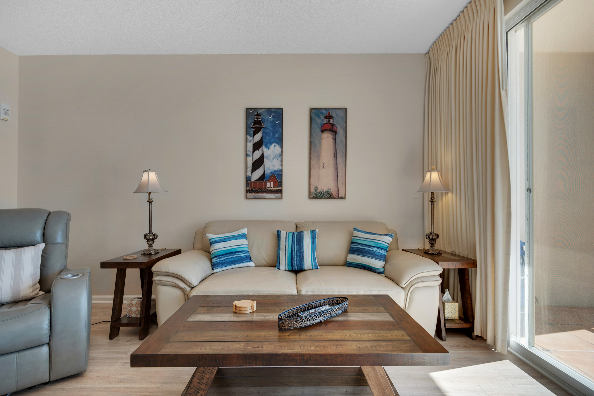 Majestic Sun A208 | Photo 9