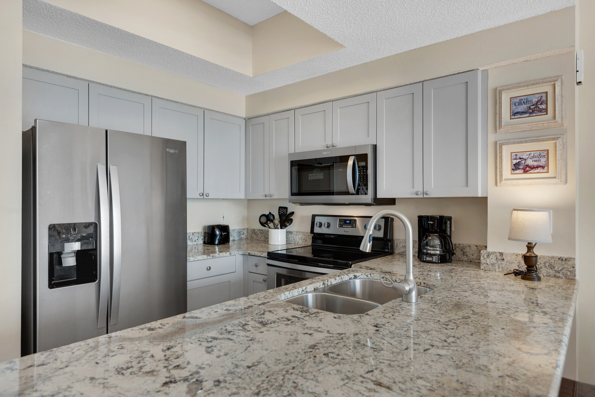 Majestic Sun A208 | Photo 14