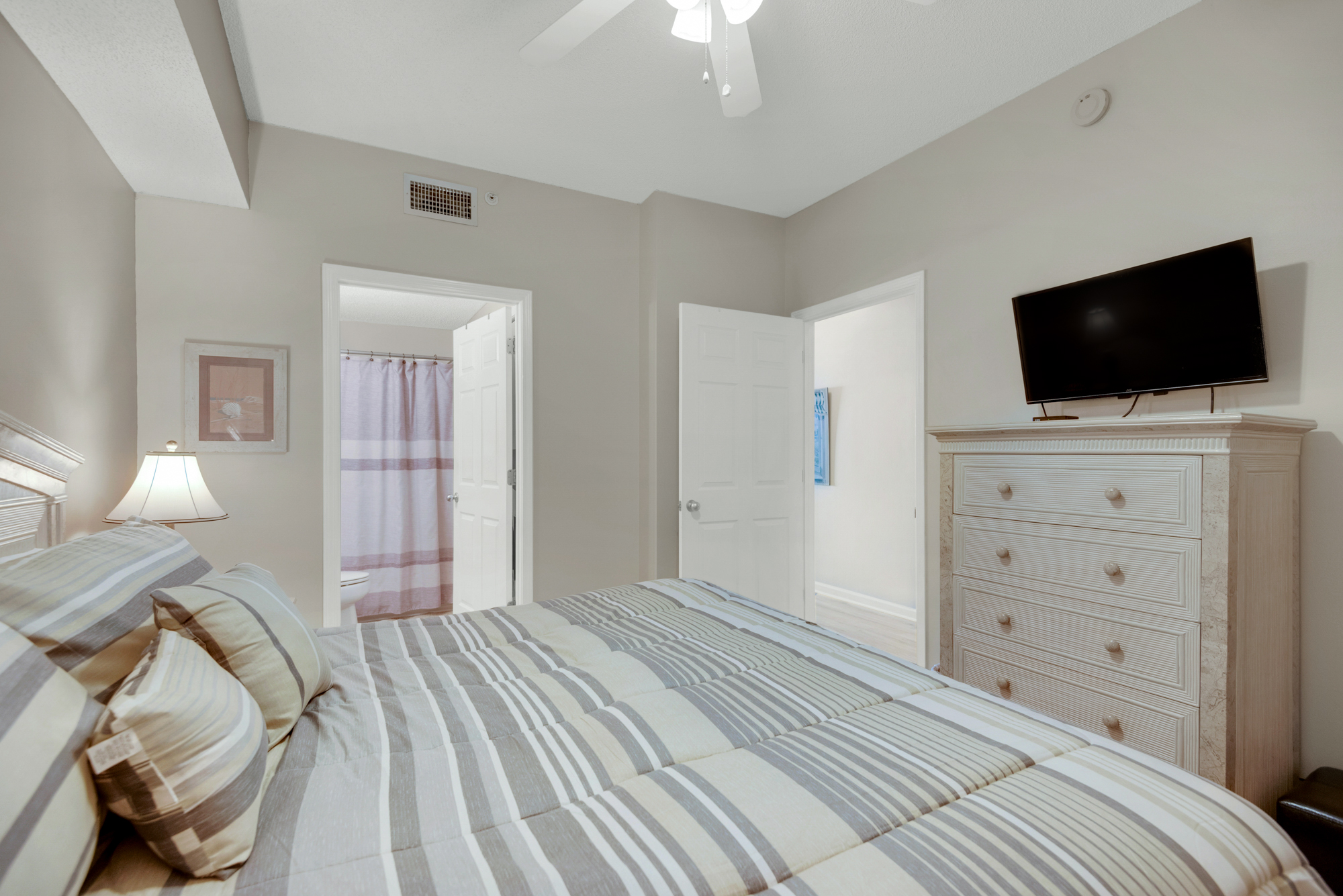 Majestic Sun A208 | Photo 21