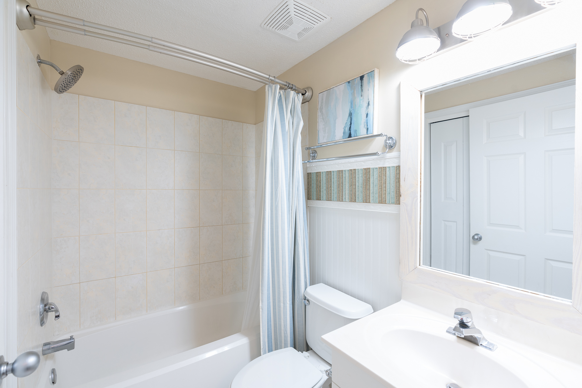 Majestic Sun A209 16