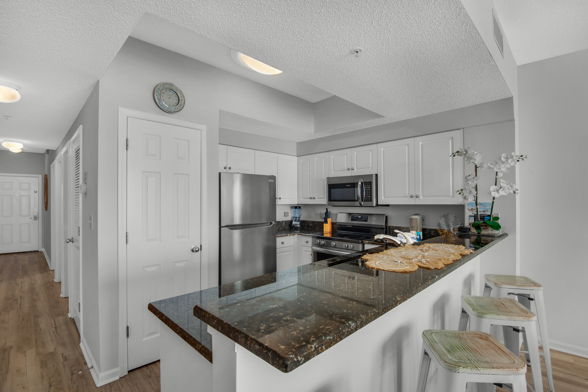 Majestic Sun A410 14