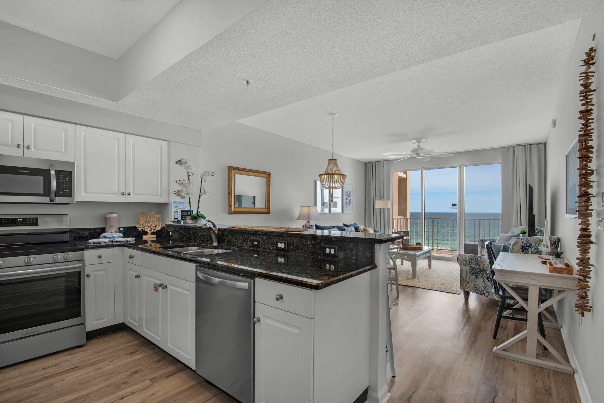 Majestic Sun A410 15