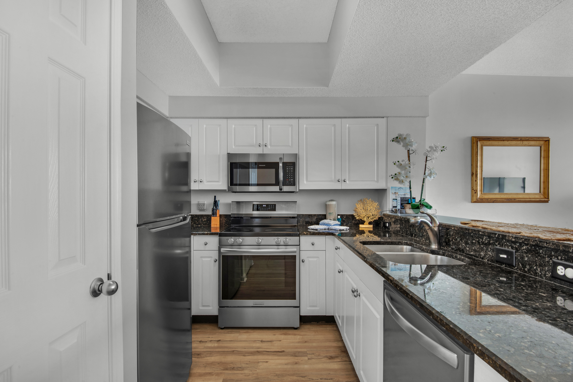 Majestic Sun A410 12