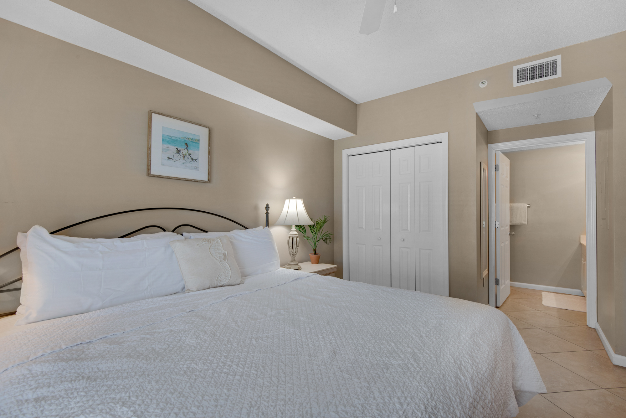 Majestic Sun A605 | Photo 17