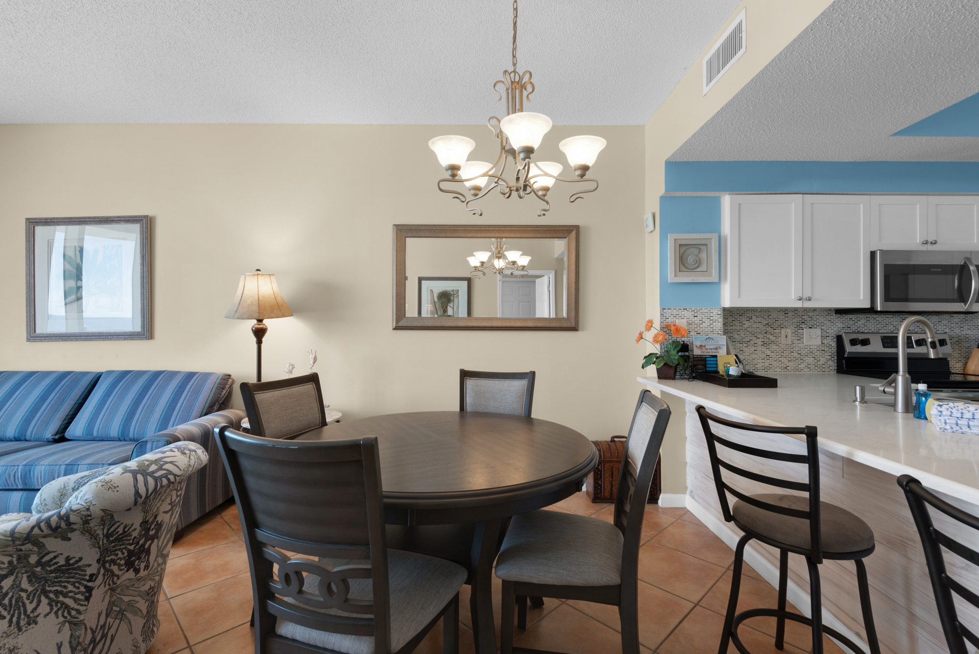 Majestic Sun A704 | Photo 8