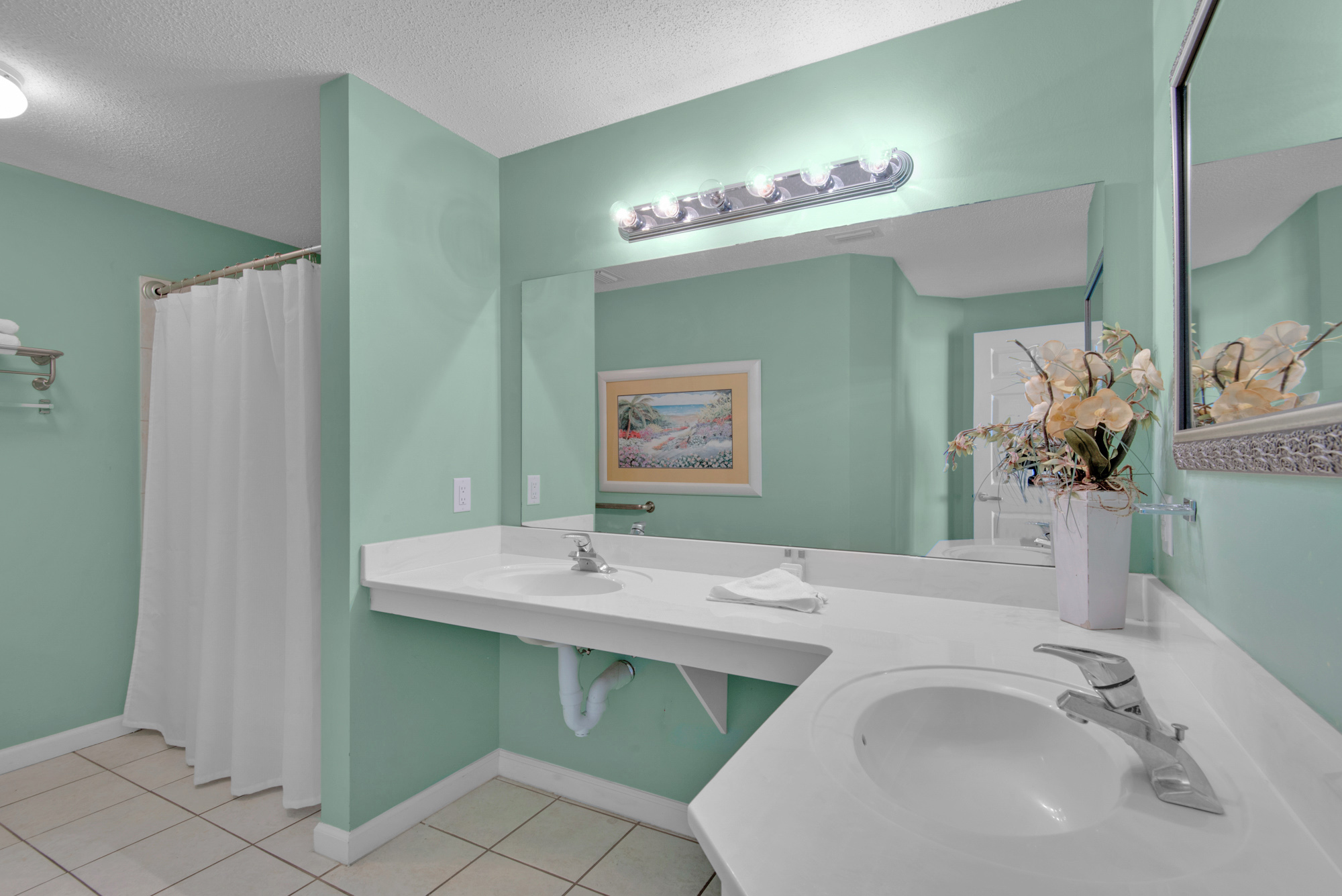 Majestic Sun A704 | Photo 19