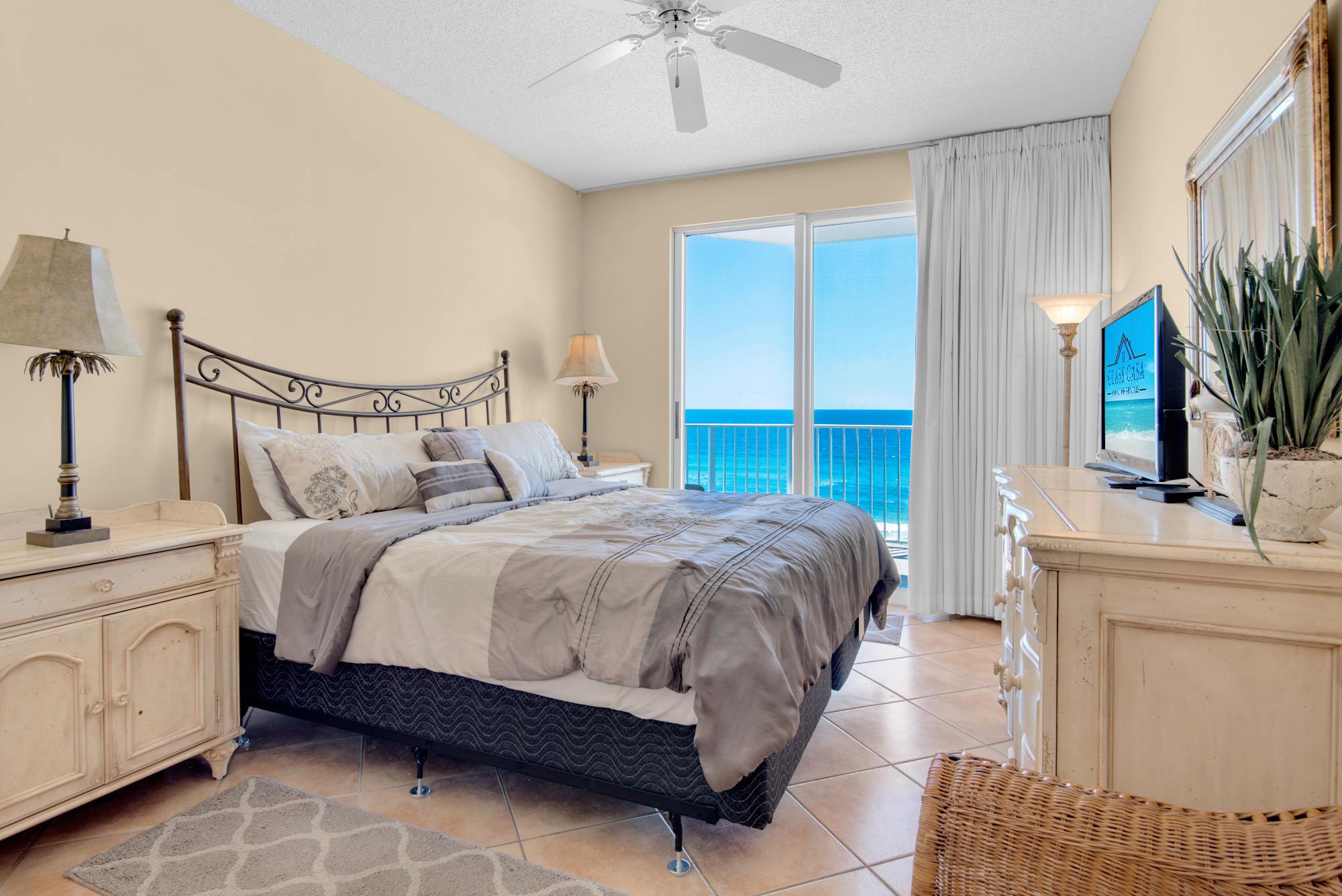 Majestic Sun A704 | Photo 16