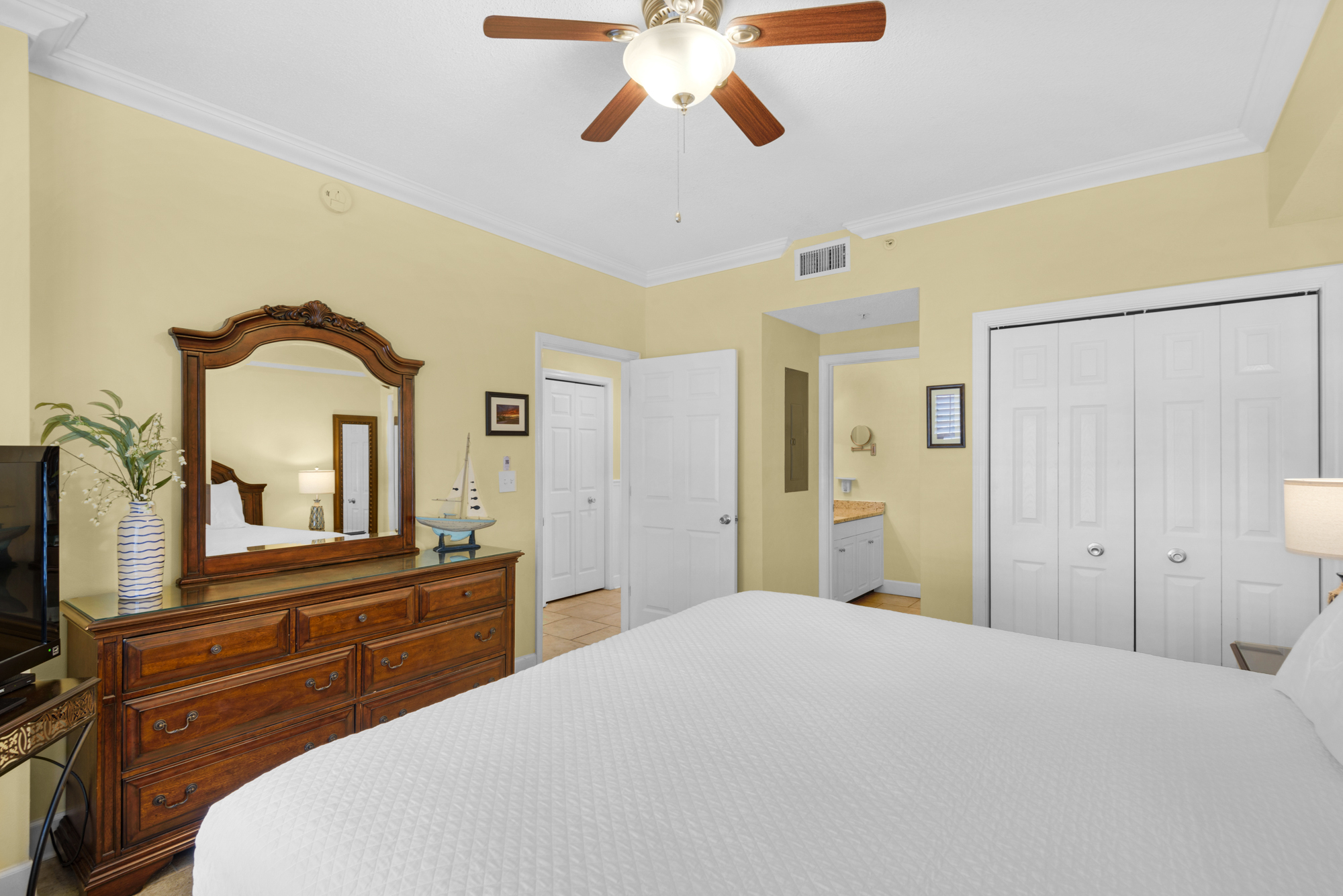 Majestic Sun A812 | Photo 17