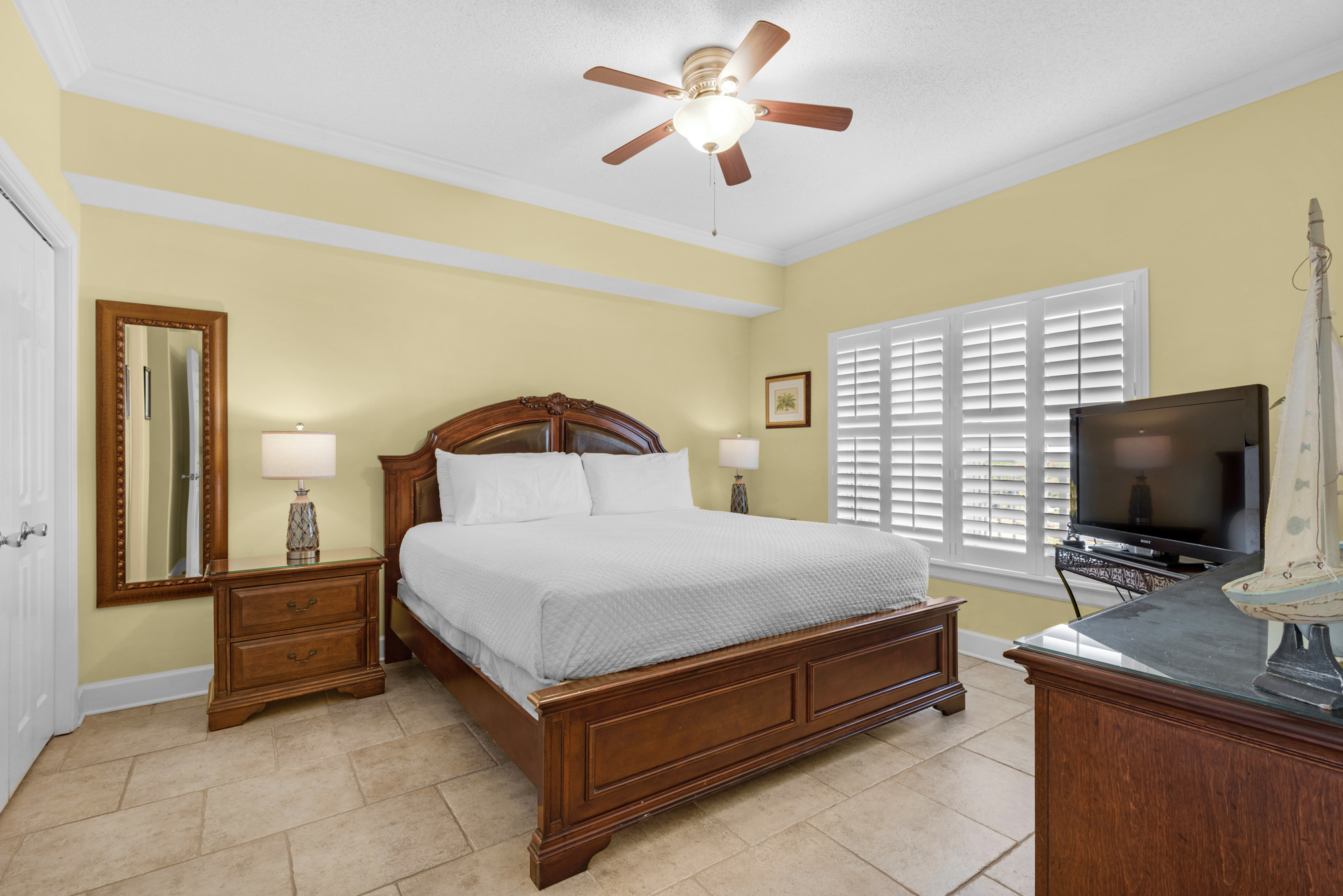 Majestic Sun A812 | Photo 16